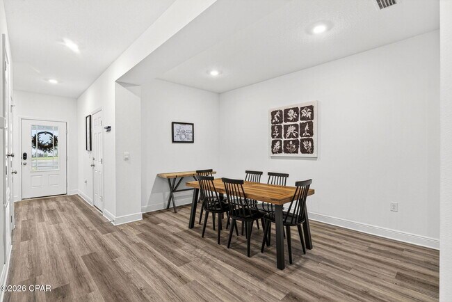 Building Photo - 224 Butler Cv