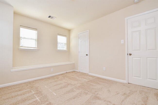 Building Photo - 22238 Orchard Dale Dr