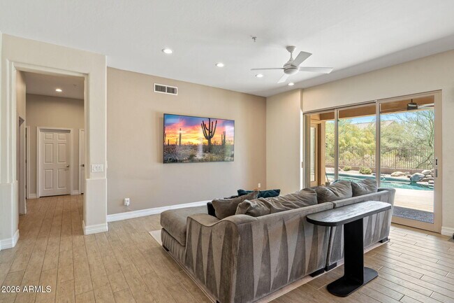 Building Photo - 10531 E Bahia Dr