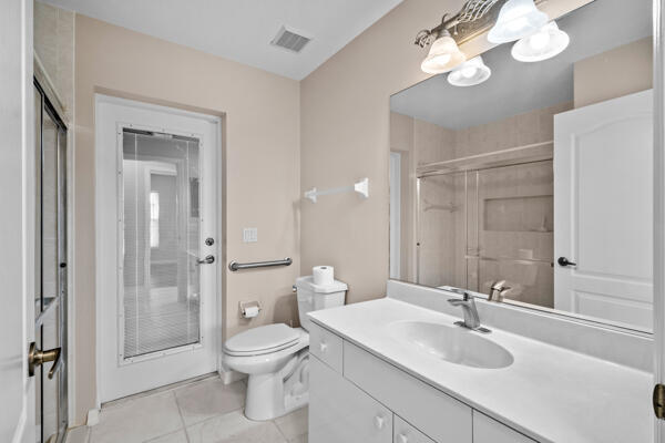 Building Photo - 5777 NW Eskimo Cir