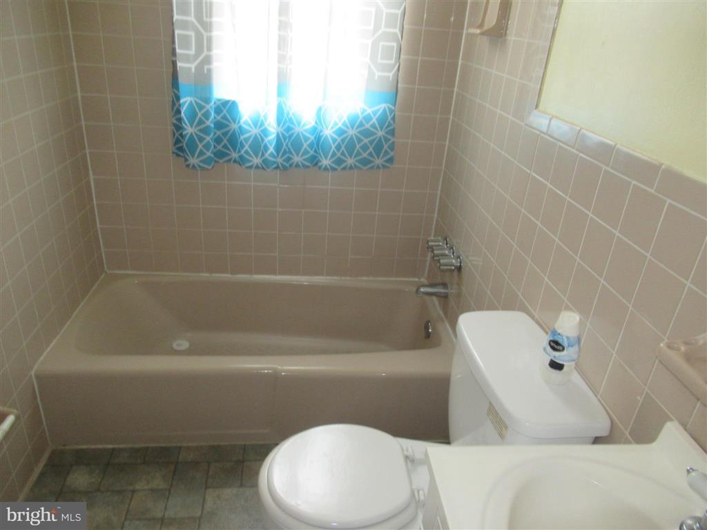 Bath - 3811 Mayberry Ave