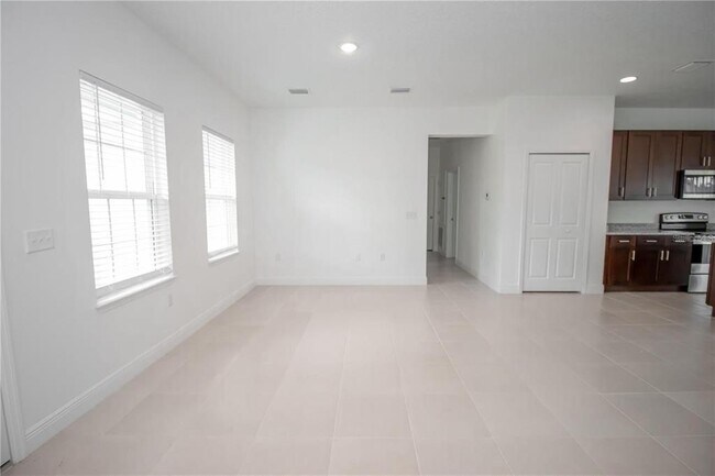 Building Photo - 483 Marion Oaks Blvd