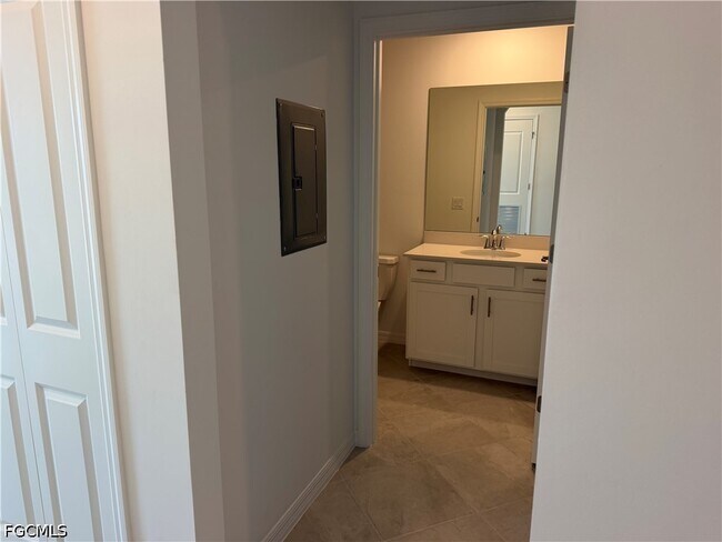 Building Photo - 18411 Copperhead Dr