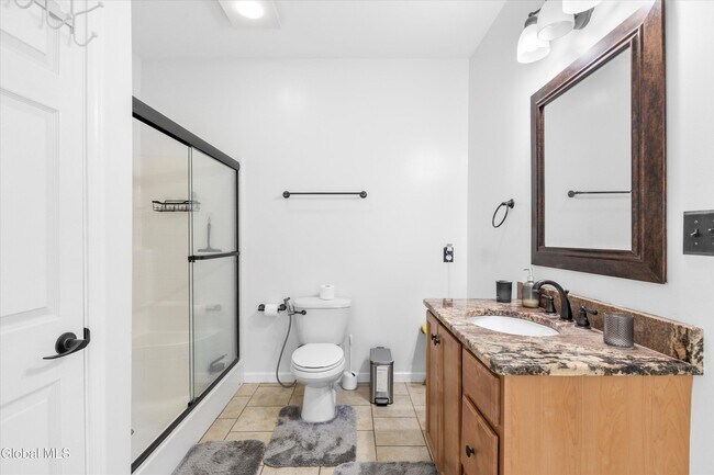 Building Photo - 401 Avalon Pl