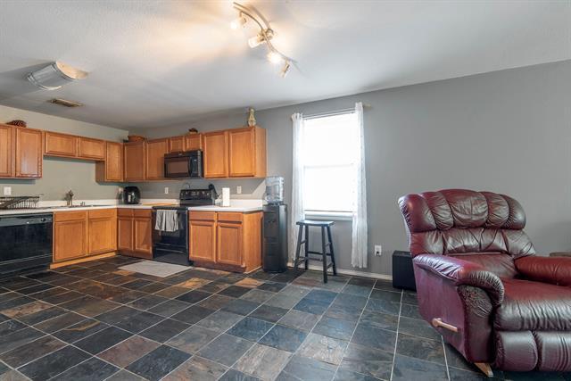 Building Photo - 12667 Vandelia St