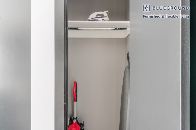 Building Photo - 1313 L St NW