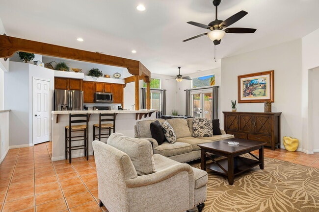 Building Photo - 53845 Avenida Alvarado