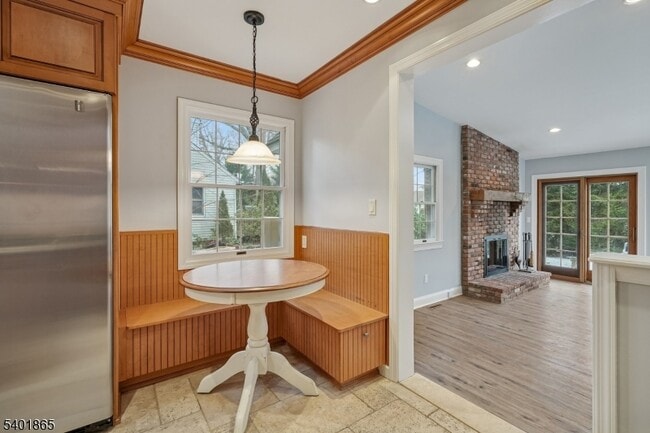 Building Photo - 16-21 Split Rock Rd