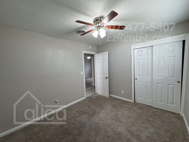 Building Photo - 3812 Rodby Dr