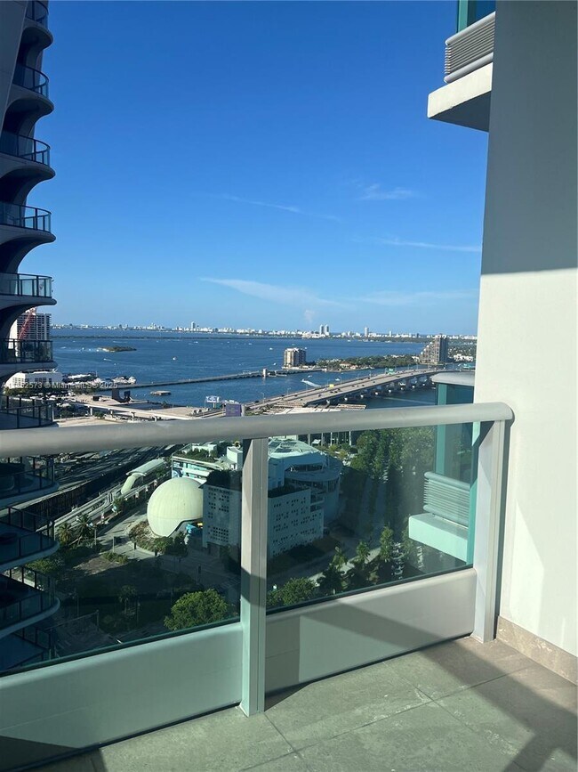Building Photo - 900 Biscayne Blvd