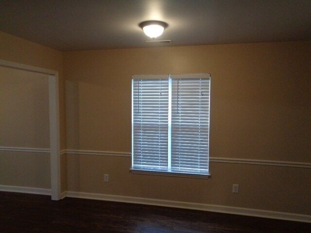 Building Photo - 1578 Laurel Ledge Dr