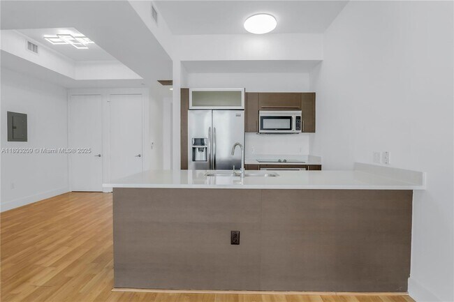 Building Photo - 55 SE 6th St