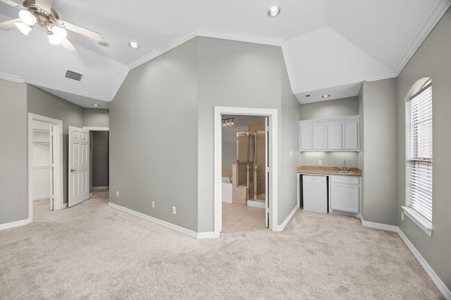 Building Photo - 7930 Stoneyway Dr