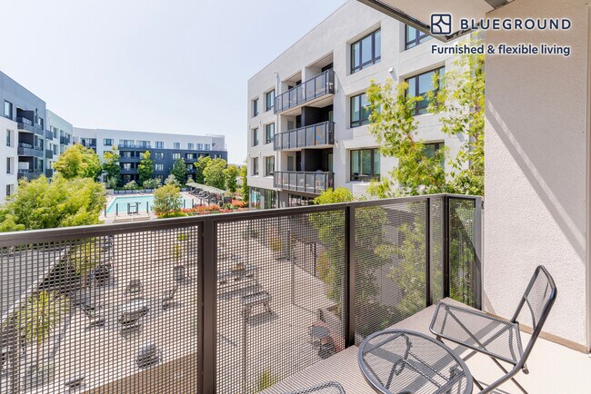 Building Photo - 3560 Rambla Pl