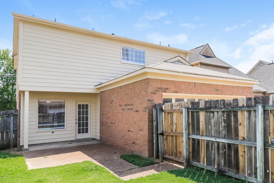 Building Photo - 8708 Overcup Oaks Dr