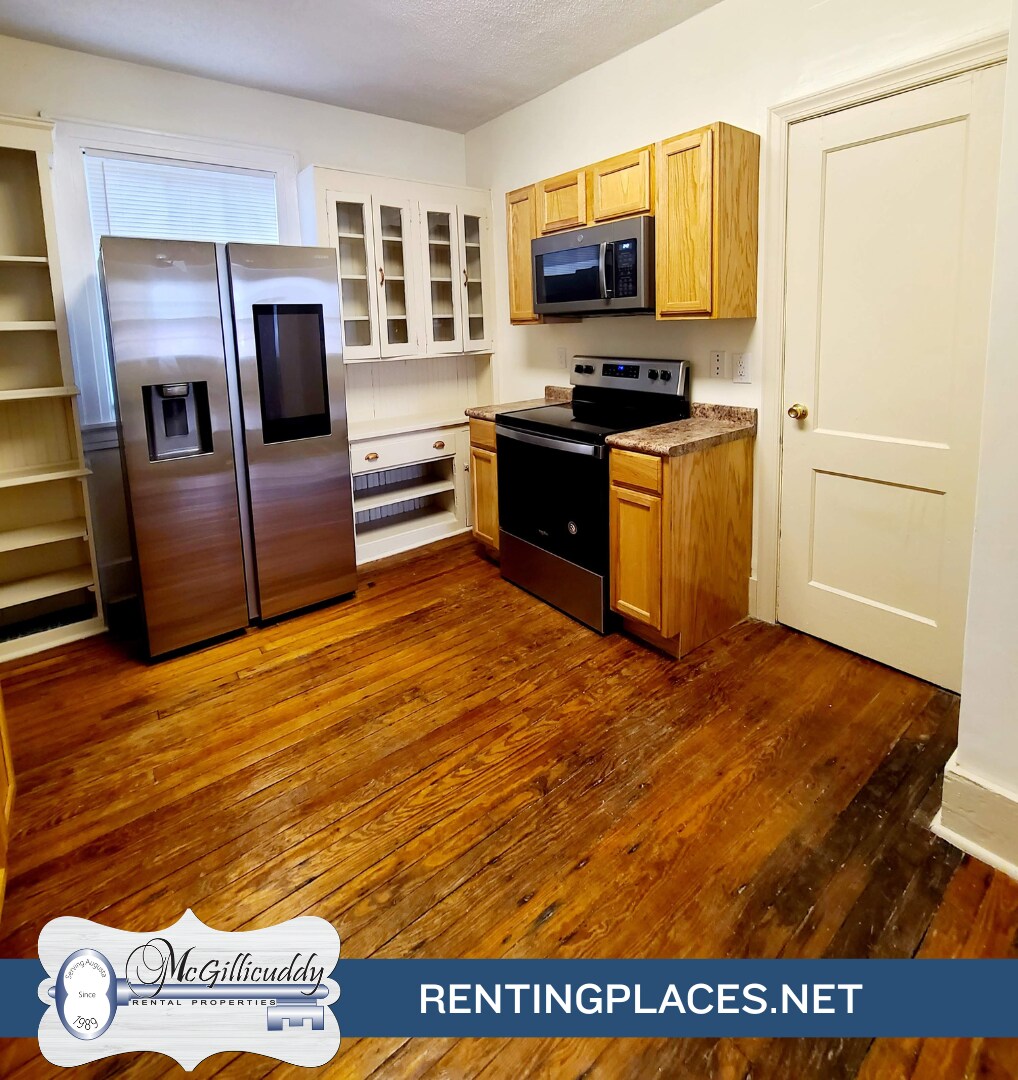 Building Photo - 2097 Heckle St