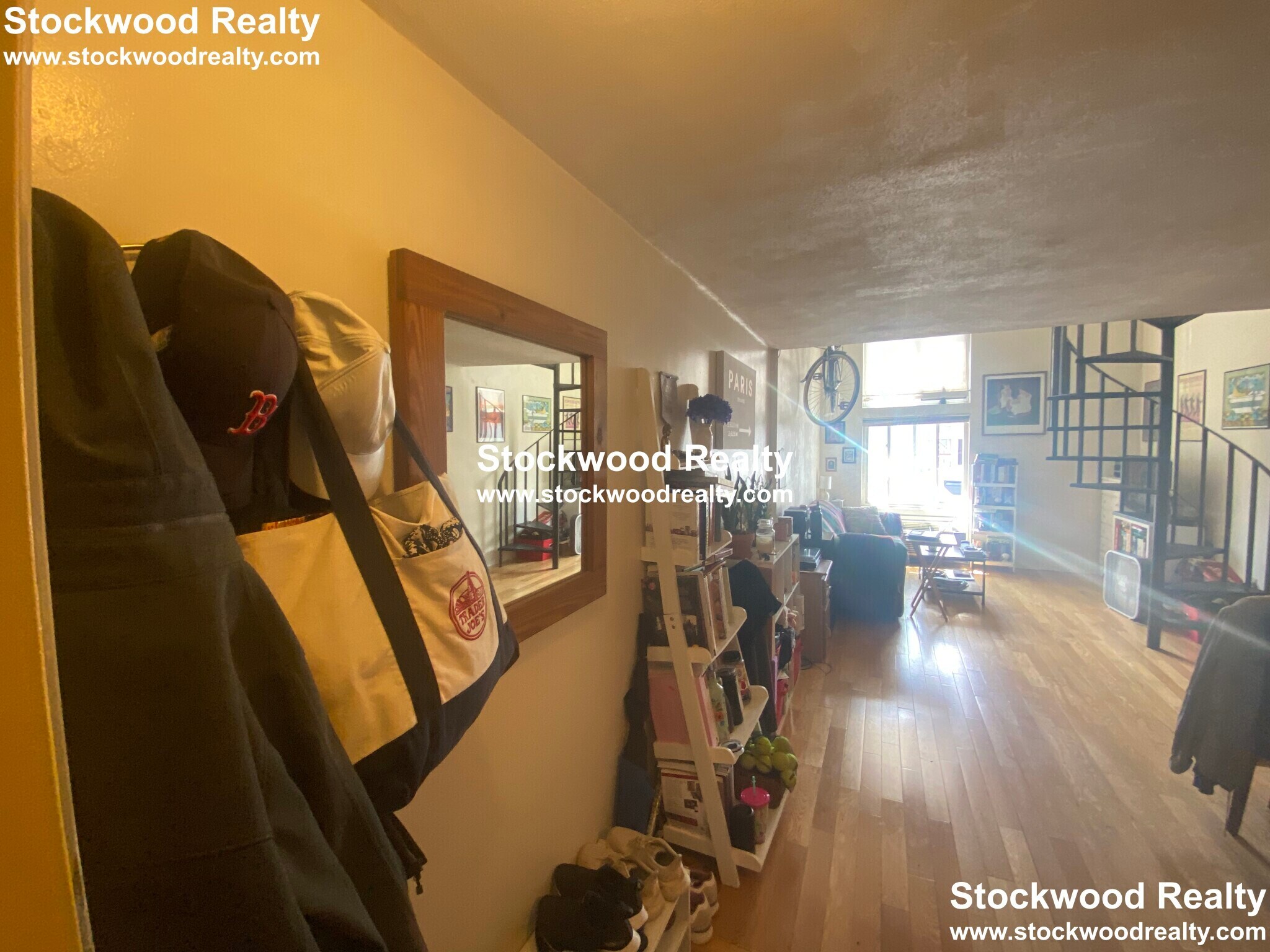 Building Photo - 382 Dorchester St