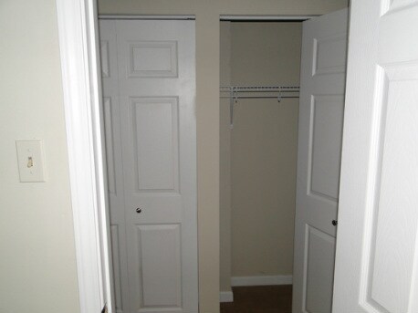 Building Photo - 6930 Birdie Ln