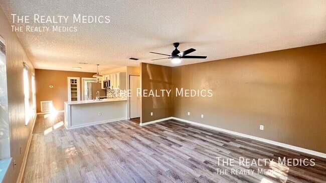 Building Photo - 436 Jennifer Ln