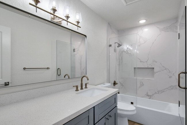 Building Photo - Malaga-GJA