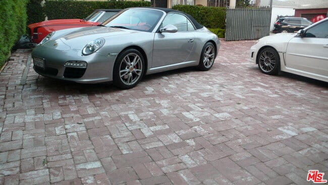 Building Photo - 252 Hampton Dr