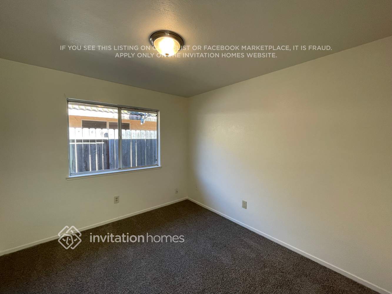 Building Photo - 1144 La Mesa St