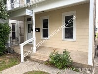 Building Photo - 1007 N George St