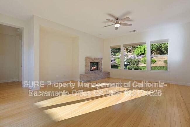 Building Photo - 1143 Bevinger Dr