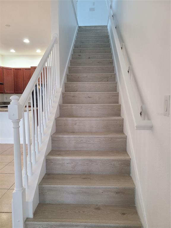 Building Photo - 13825 Benavente Ave