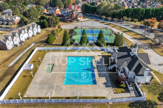 Building Photo - 127 Tara Blvd