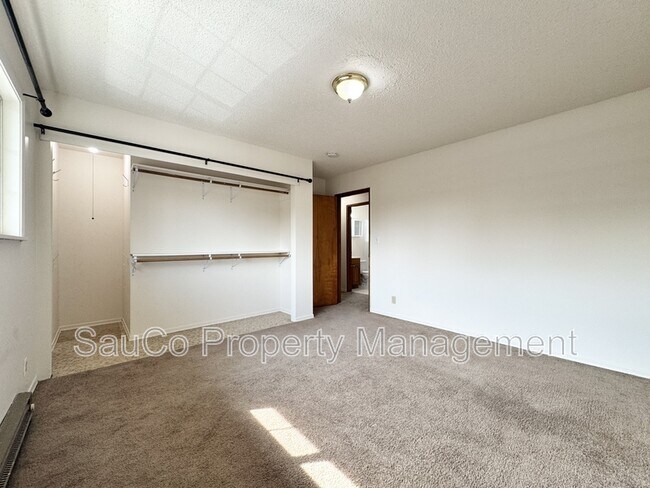 Building Photo - 536 SW Nebraska St