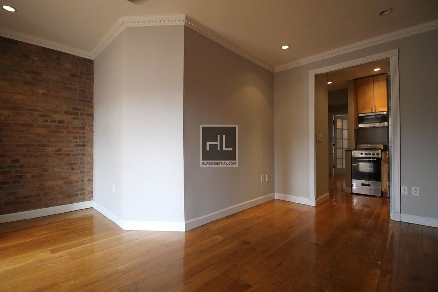 Building Photo - First Avenue