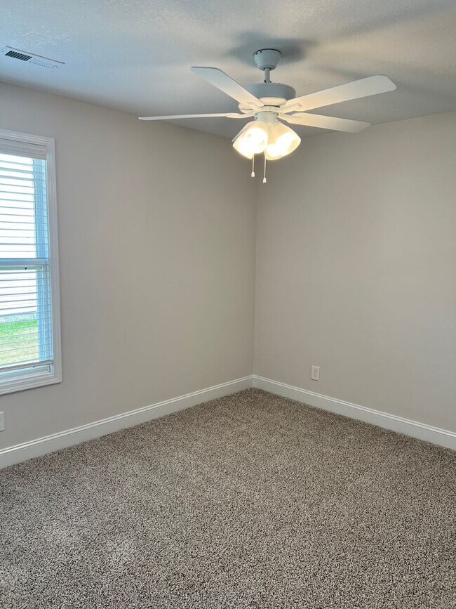 Building Photo - Brand New Three Bedroom in Cherry Acres