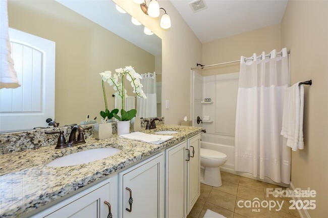 Building Photo - 4406 Carrington Dr