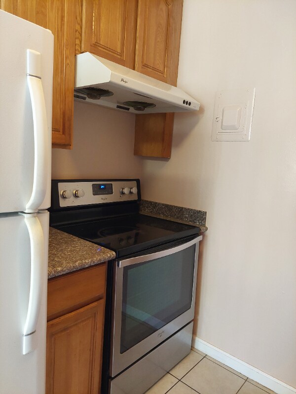 Building Photo - 1156 Ayala Dr