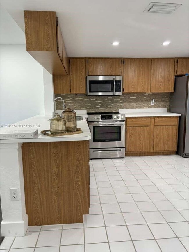 Building Photo - 1005 Palm Beach Trace Dr