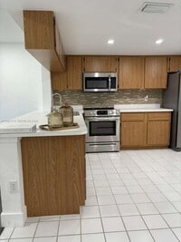 Building Photo - 1005 Palm Beach Trace Dr