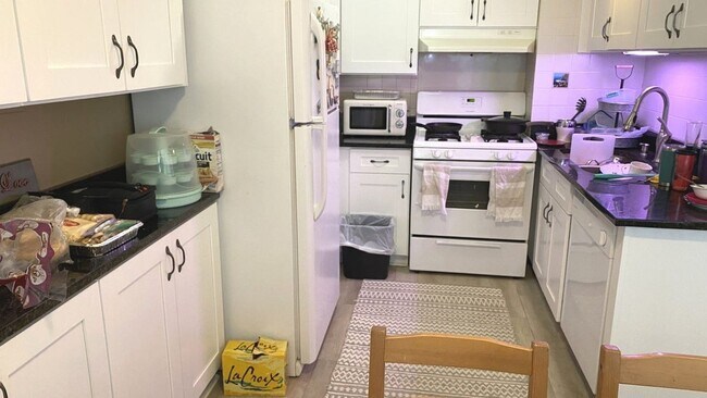 Building Photo - 322 Inverrary Ln