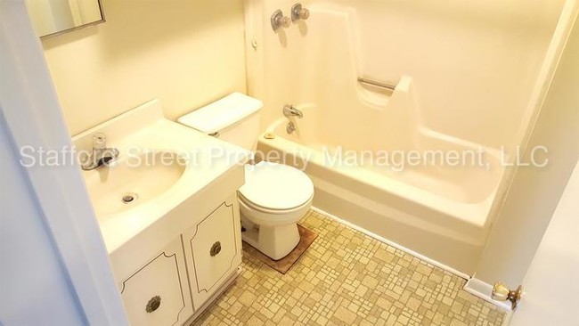 Building Photo - One Bedroom Apartment For Rent- Lyons NY