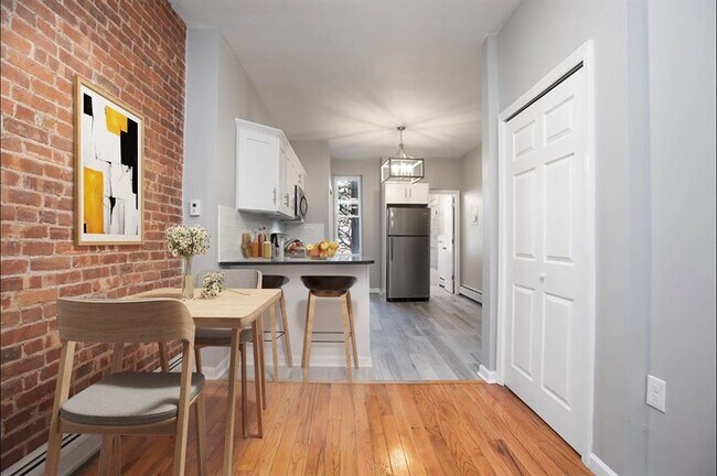 Building Photo - 80 Wayne St