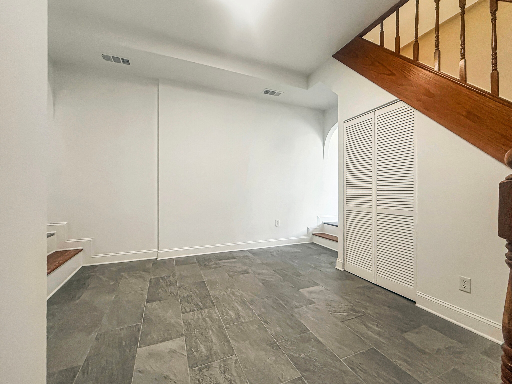 Building Photo - 1424 3rd St NW