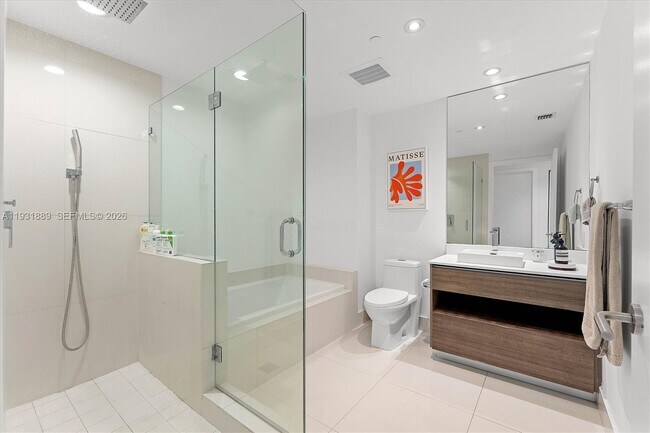 Building Photo - 1100 S Miami Ave