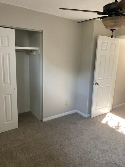 Second bedroom - 8591 Slusser Rd
