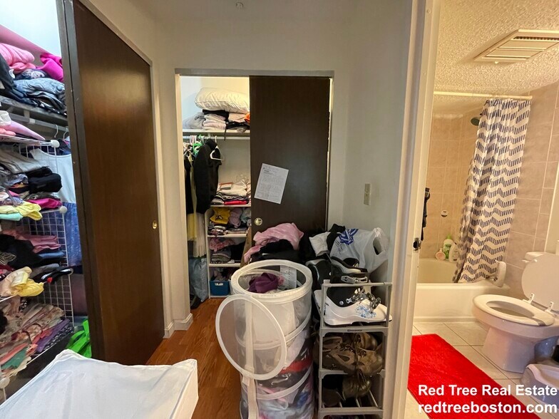 Building Photo - 125 Pleasant St