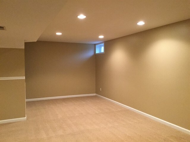 Building Photo - 181 Coyote Dr