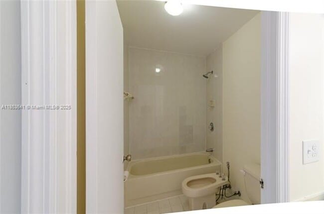 Building Photo - 3373 SW 28th Terrace