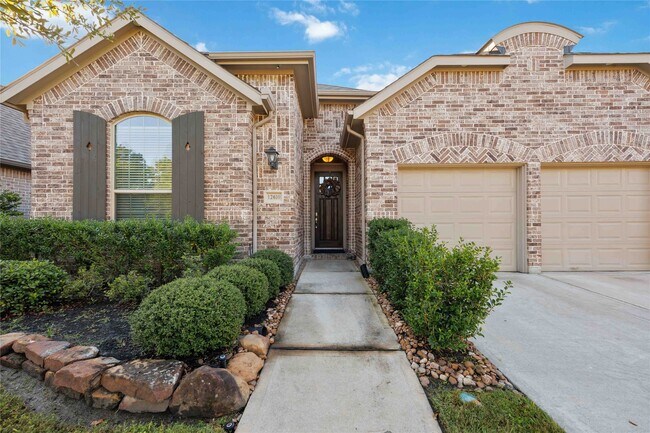 Building Photo - 12610 Woodbourne Forest Dr