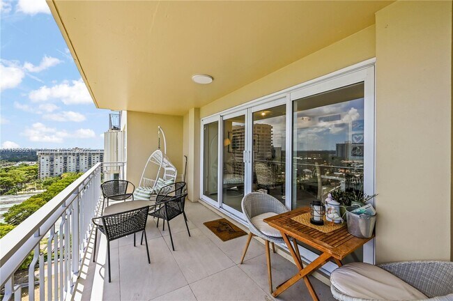 Building Photo - 11111 Biscayne Blvd