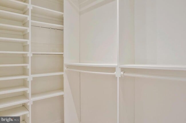 Building Photo - 2505 Arlington Blvd