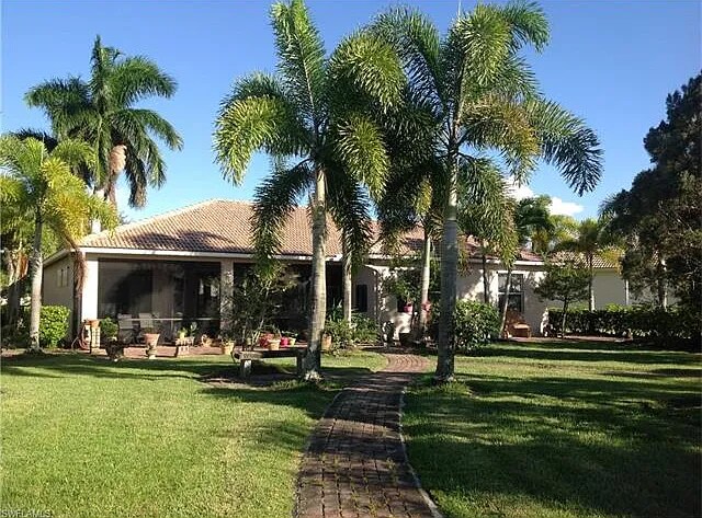 Building Photo - 637 Grand Rapids Blvd